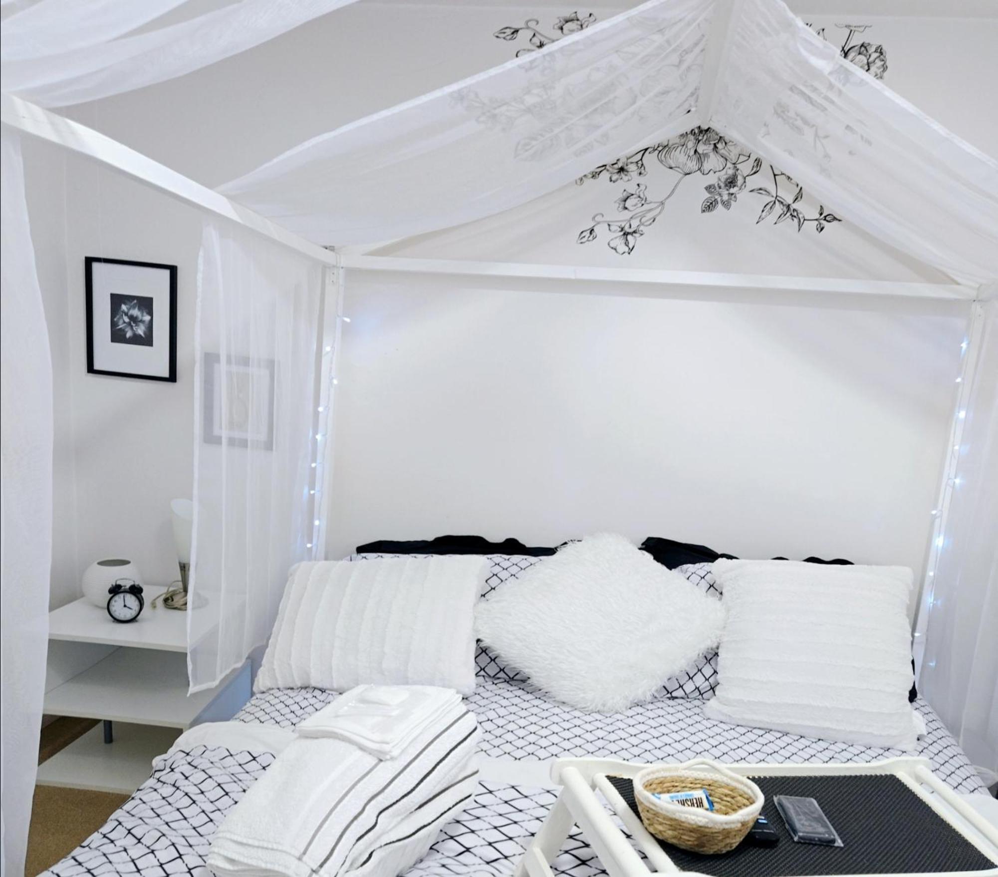 Lovely Cozy Room! With Attached Private Bath In The Heart Of Vancouver! Private Parking & Self Check-In! ภายนอก รูปภาพ